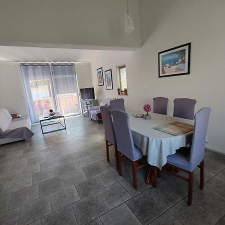 Apartman Olic Ražanac Esterno foto