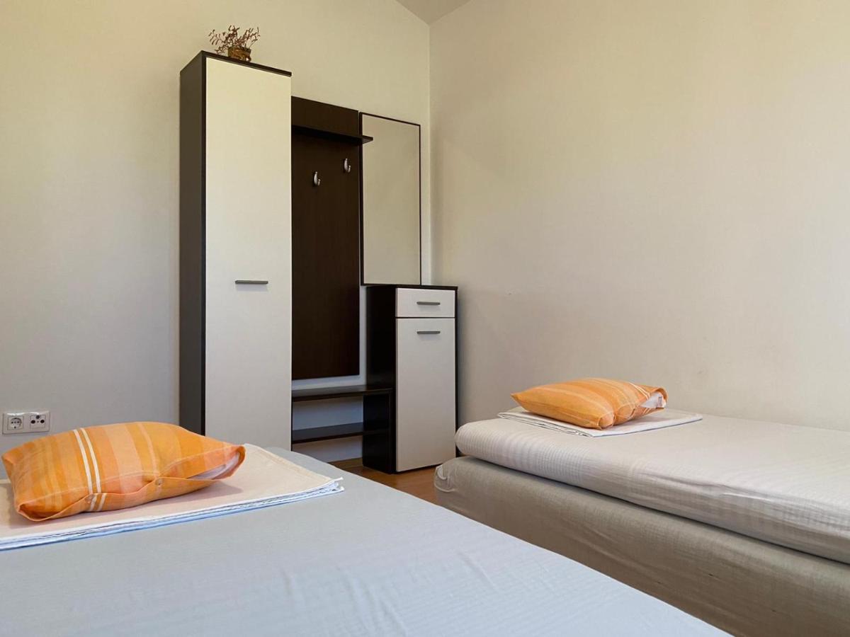 Apartman Olic Ražanac Esterno foto